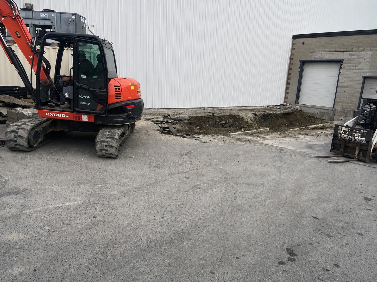 Bulk site excavation and earthmoving